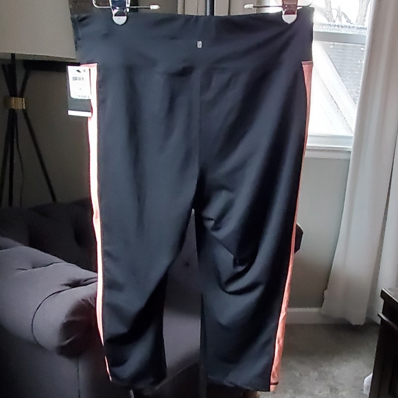 Ideology Women's Essentials Colorblocked Cropped Leggings for Macys NWT - Picture 3 of 9